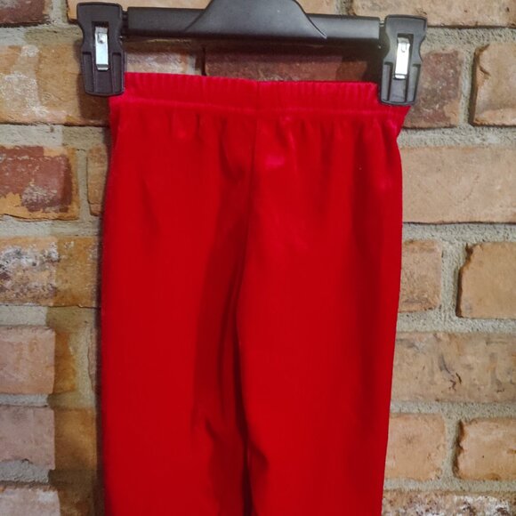 Infant Reindeer Holiday 2 Piece Outfit with Matching Hat. - Picture 4 of 5